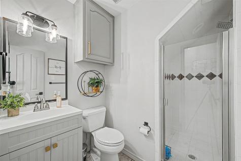 1029 Oakridge Court Burleson TX 76028