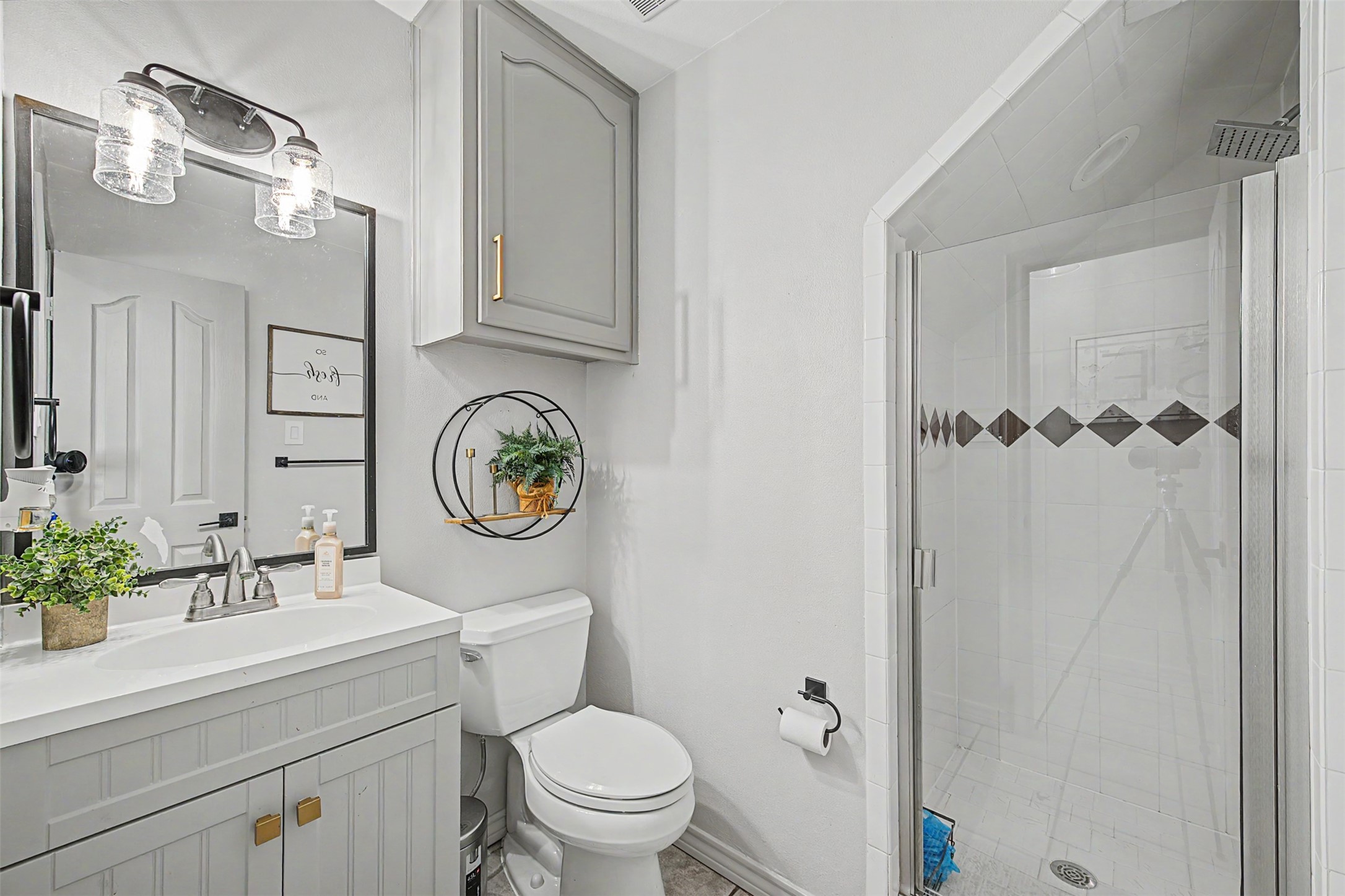 1029 Oakridge Court Burleson TX 76028