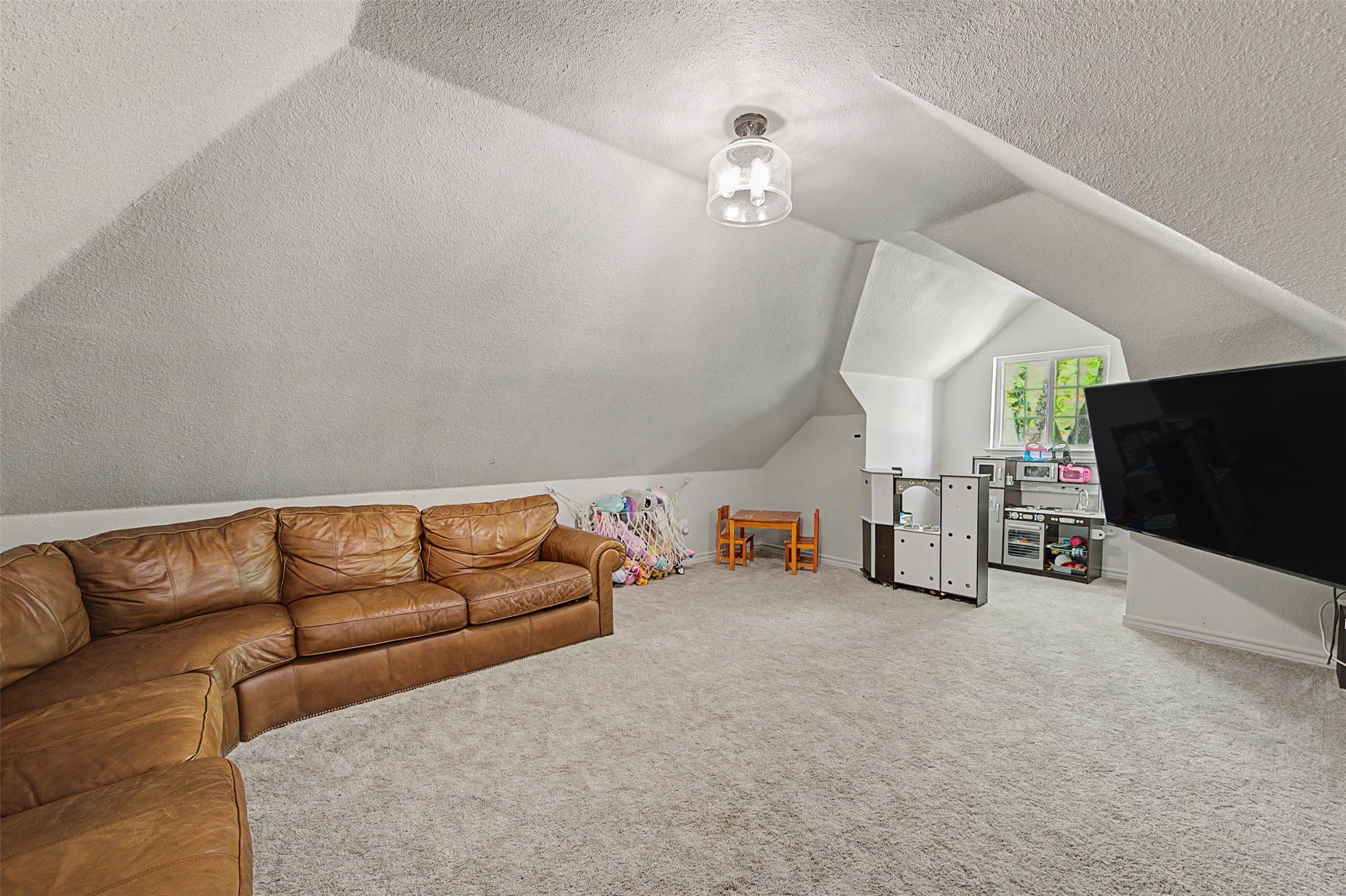1029 Oakridge Court Burleson TX 76028