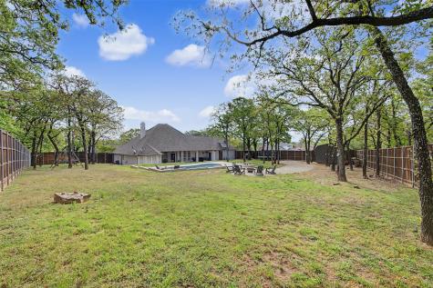 1029 Oakridge Court Burleson TX 76028