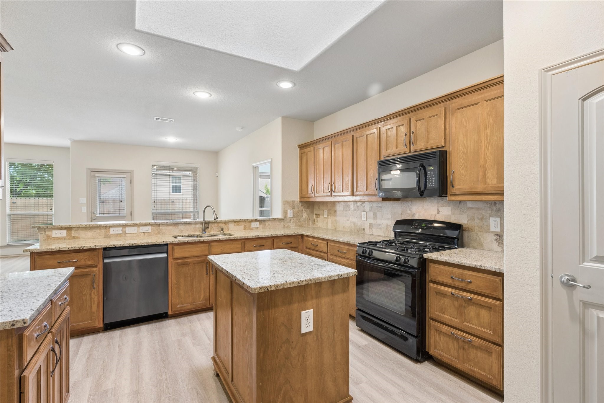 10205 Point Lobos Trail Fort Worth TX 76177