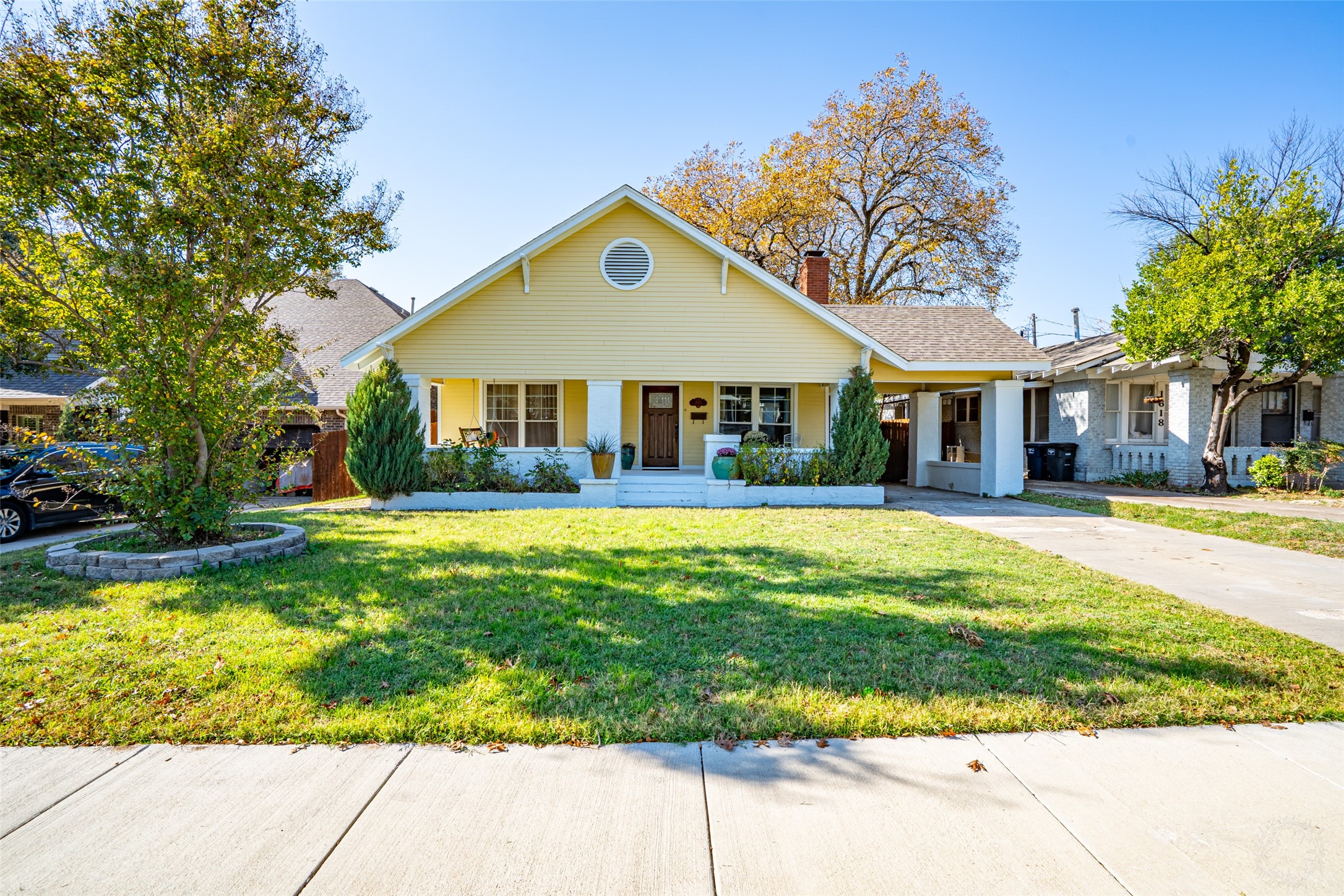 1620 Clover Lane Fort Worth TX 76107