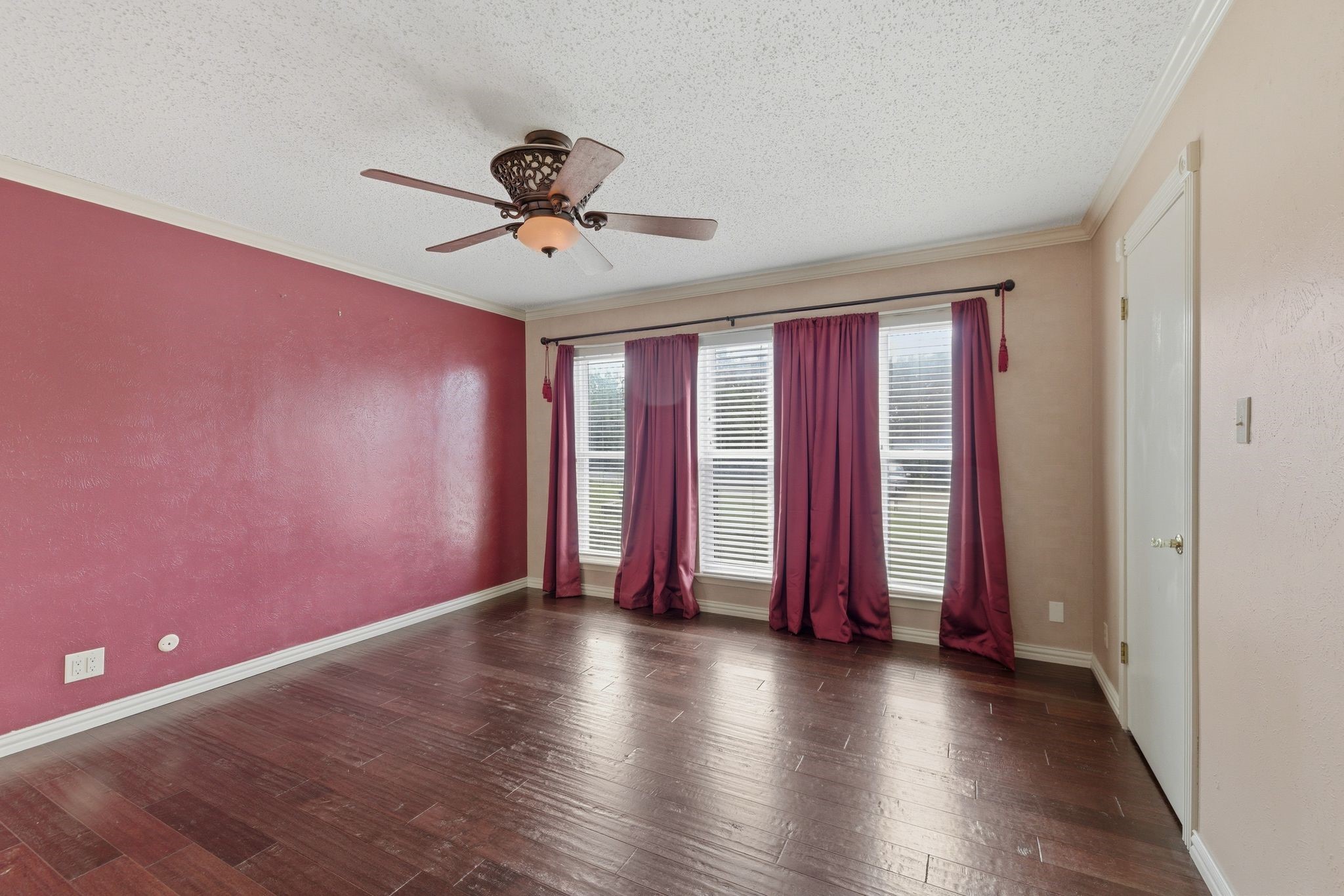 1108 Laguna Vista Drive Granbury TX 76048