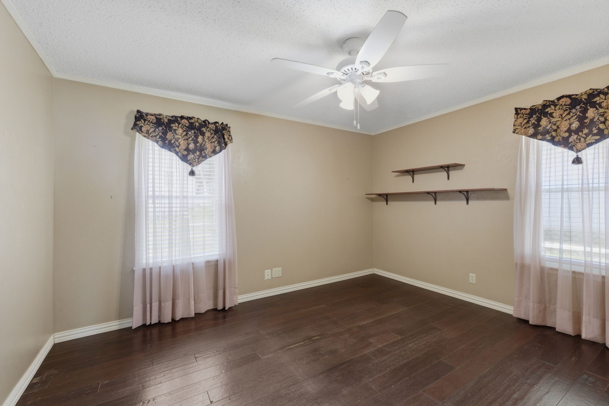 1108 Laguna Vista Drive Granbury TX 76048