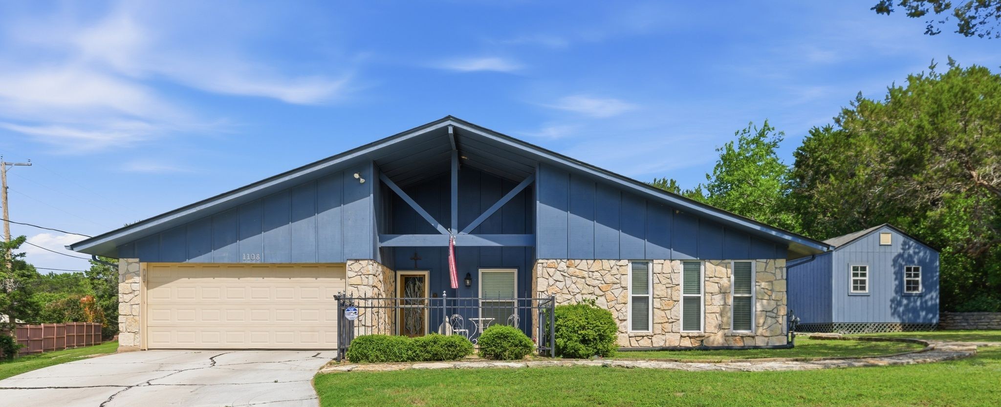 1108 Laguna Vista Drive Granbury TX 76048