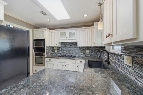 1108 Laguna Vista Drive Granbury TX 76048