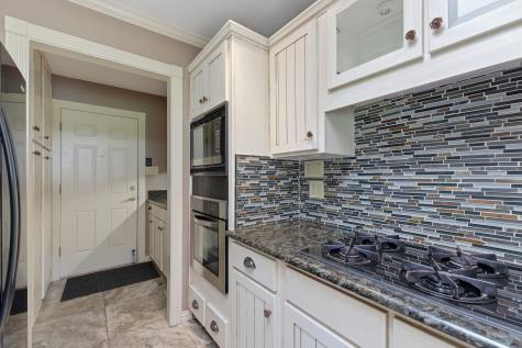 1108 Laguna Vista Drive Granbury TX 76048