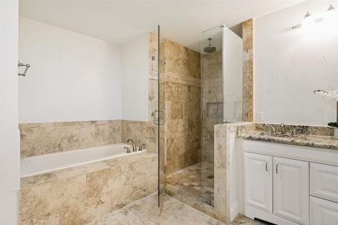 4426 Laren Lane Dallas TX 75244