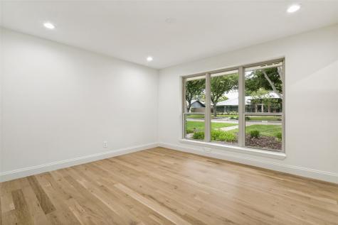 4426 Laren Lane Dallas TX 75244