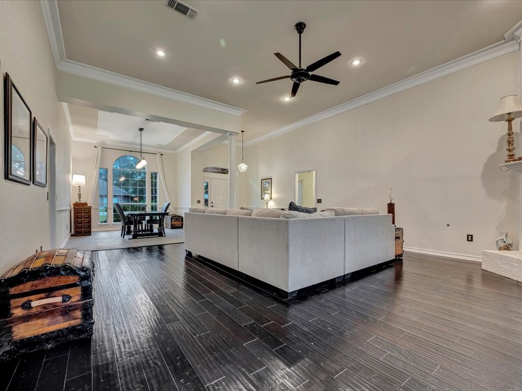 206 Cascade Court Lufkin TX 75901