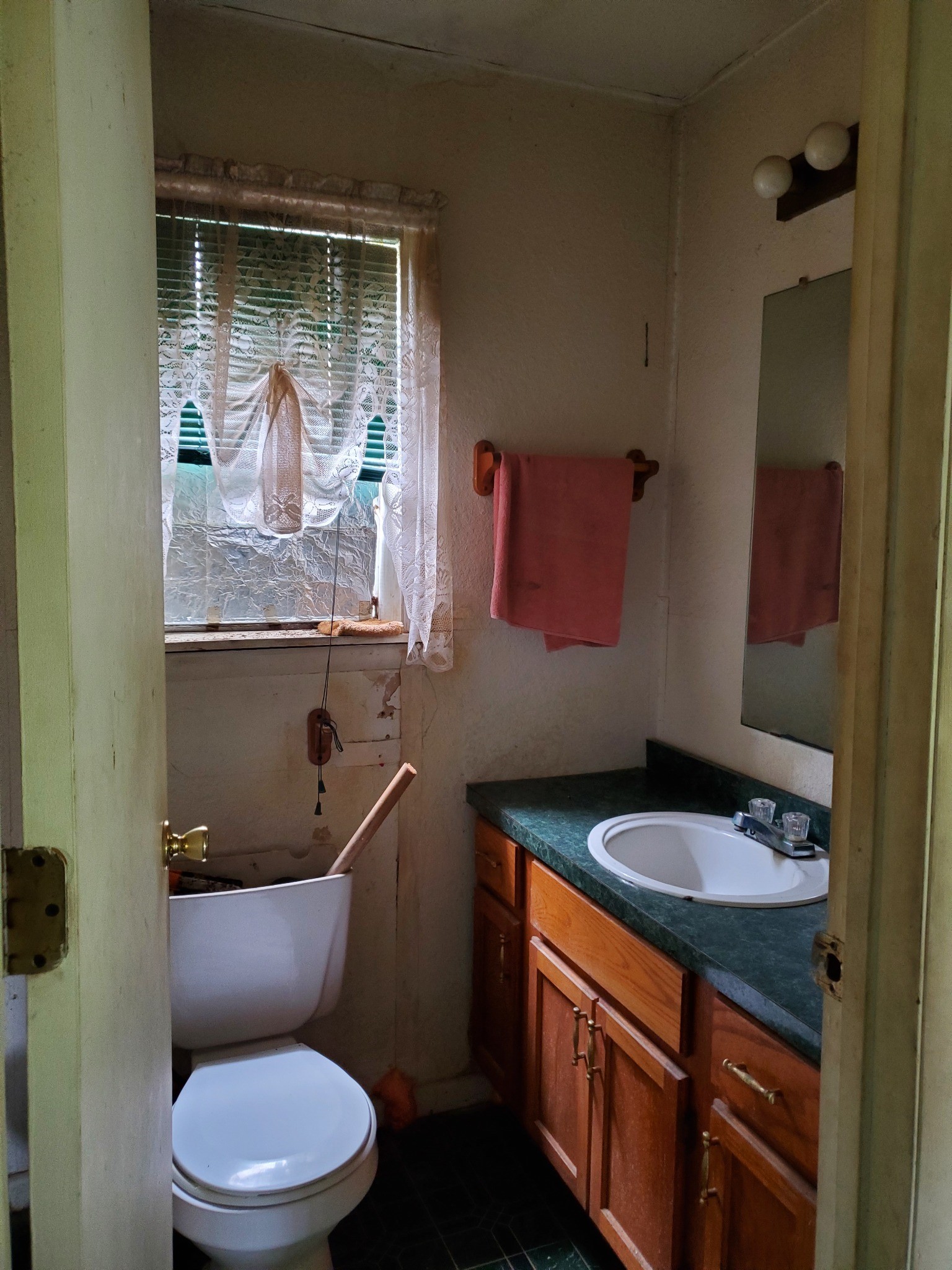 414 Barker Street Athens TX 75751