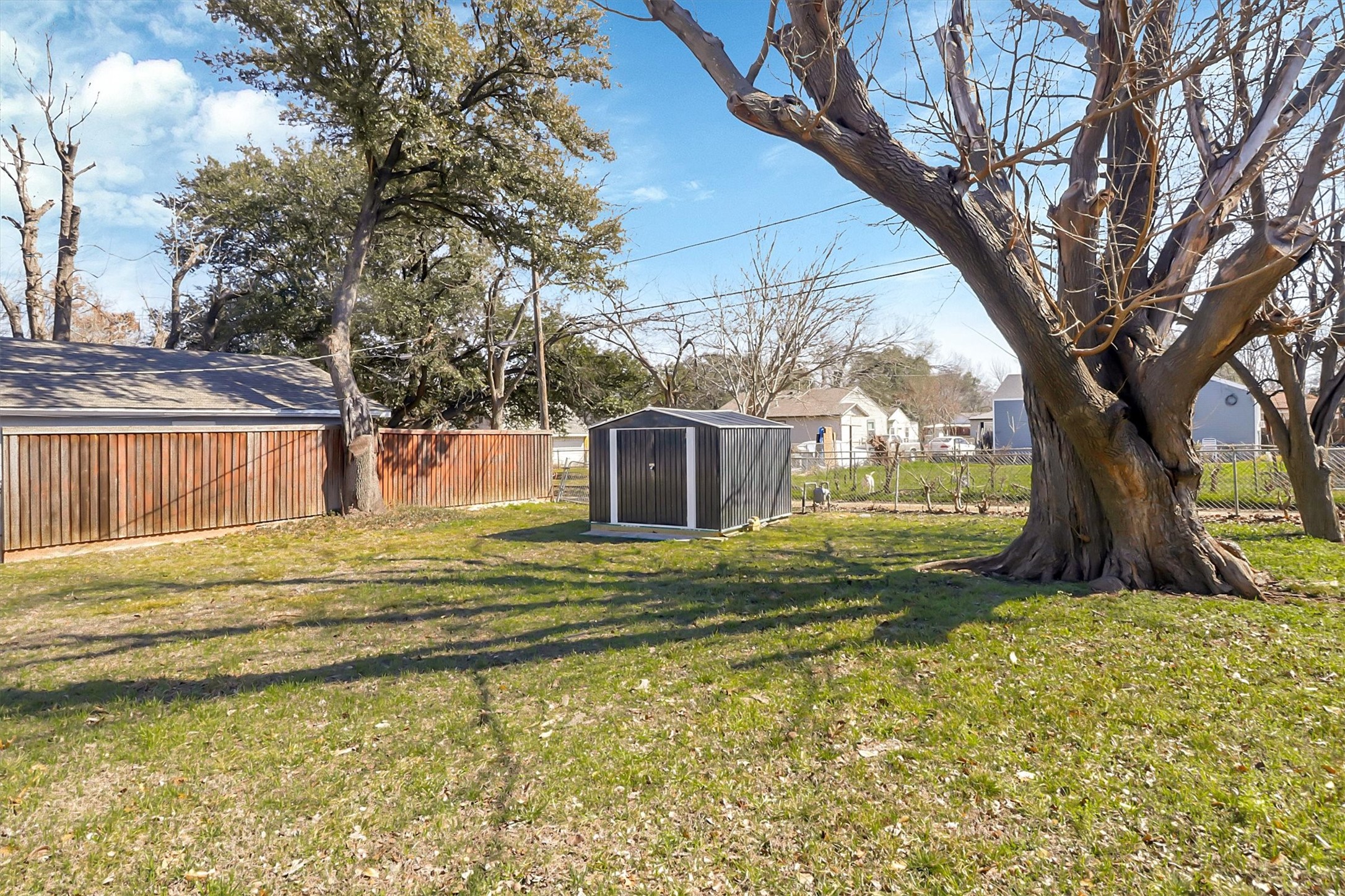1208 Hansboro Avenue Dallas TX 75224