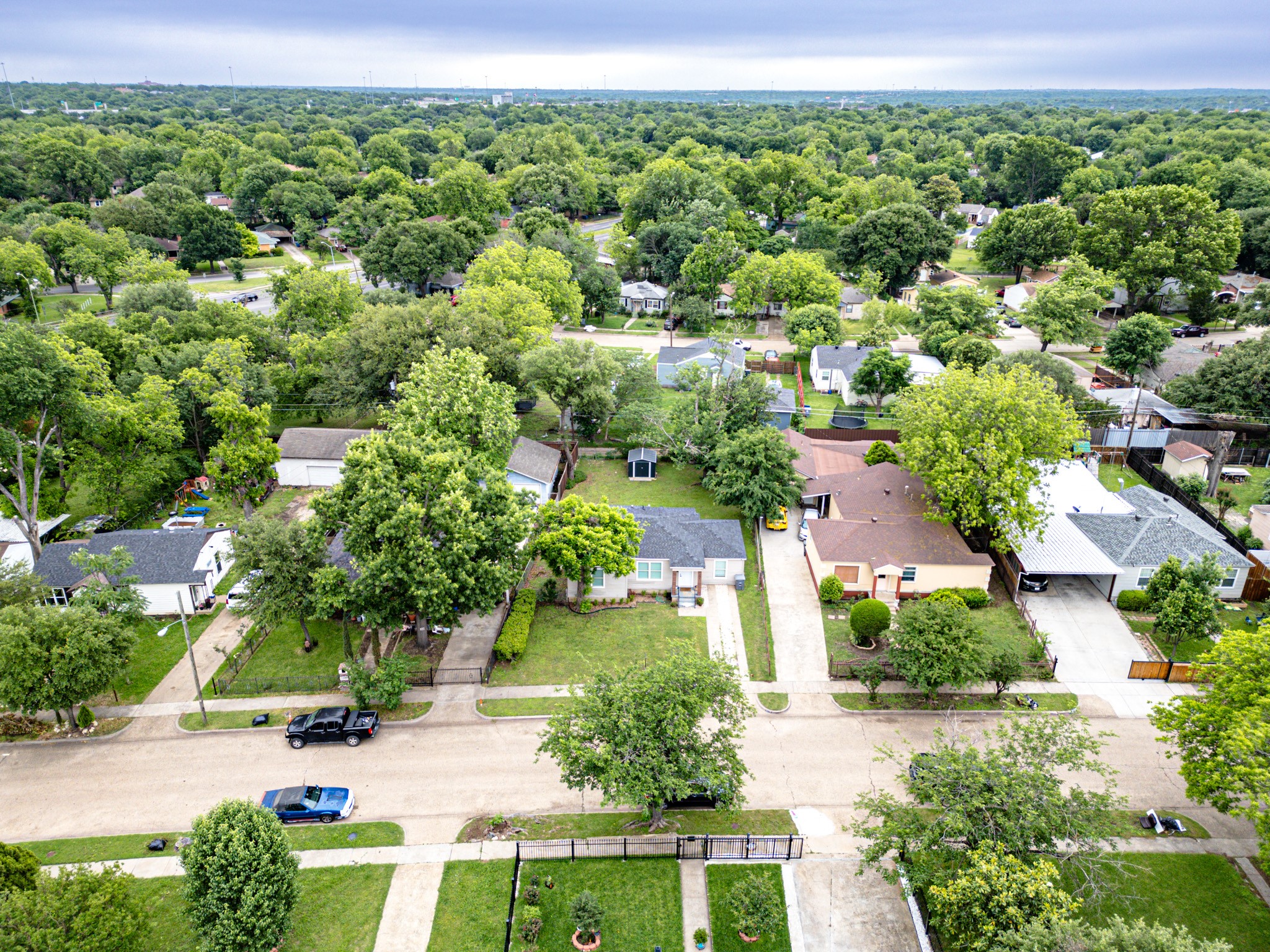 1208 Hansboro Avenue Dallas TX 75224