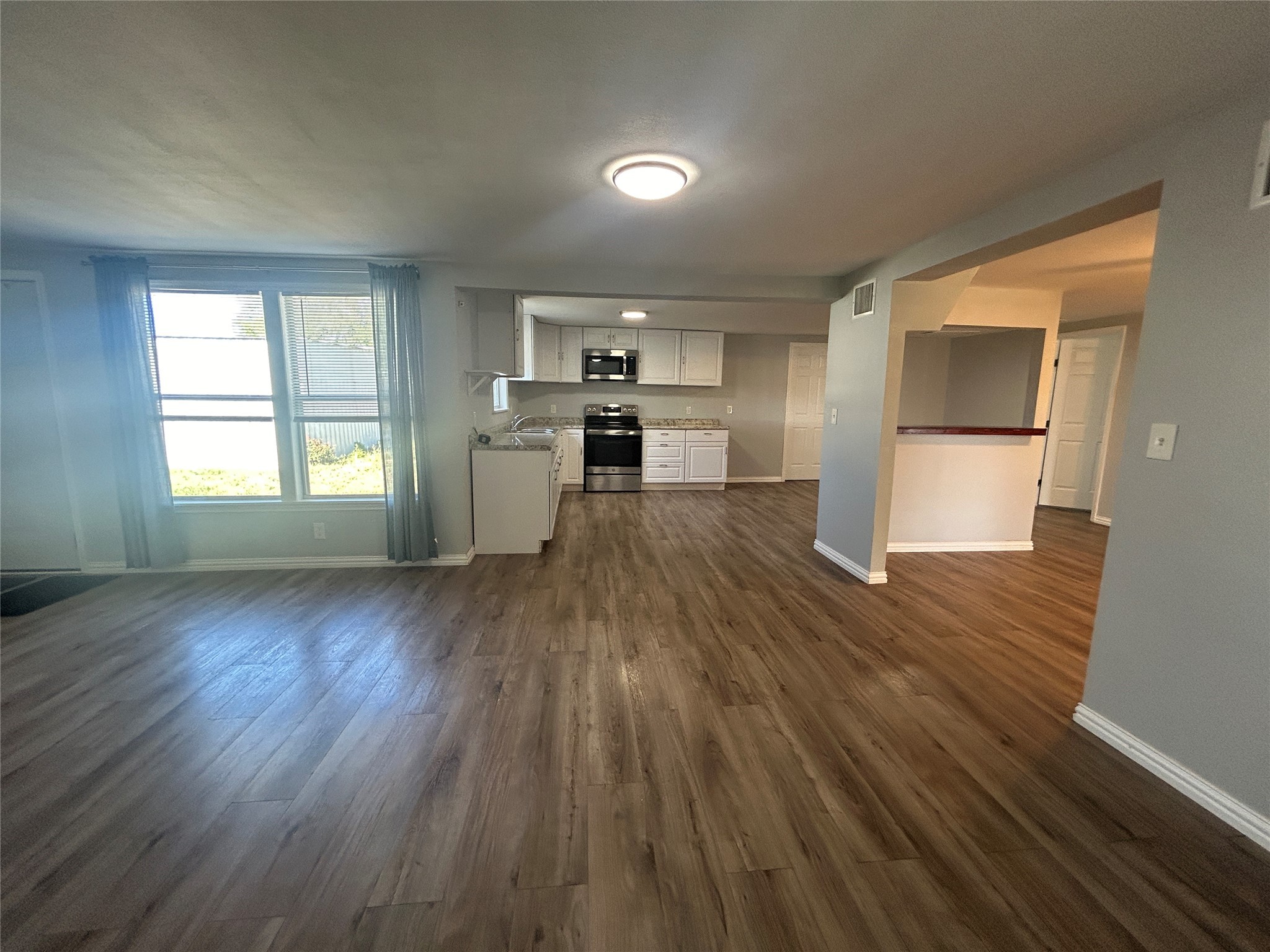 708 Barrow Street Goldthwaite TX 76844