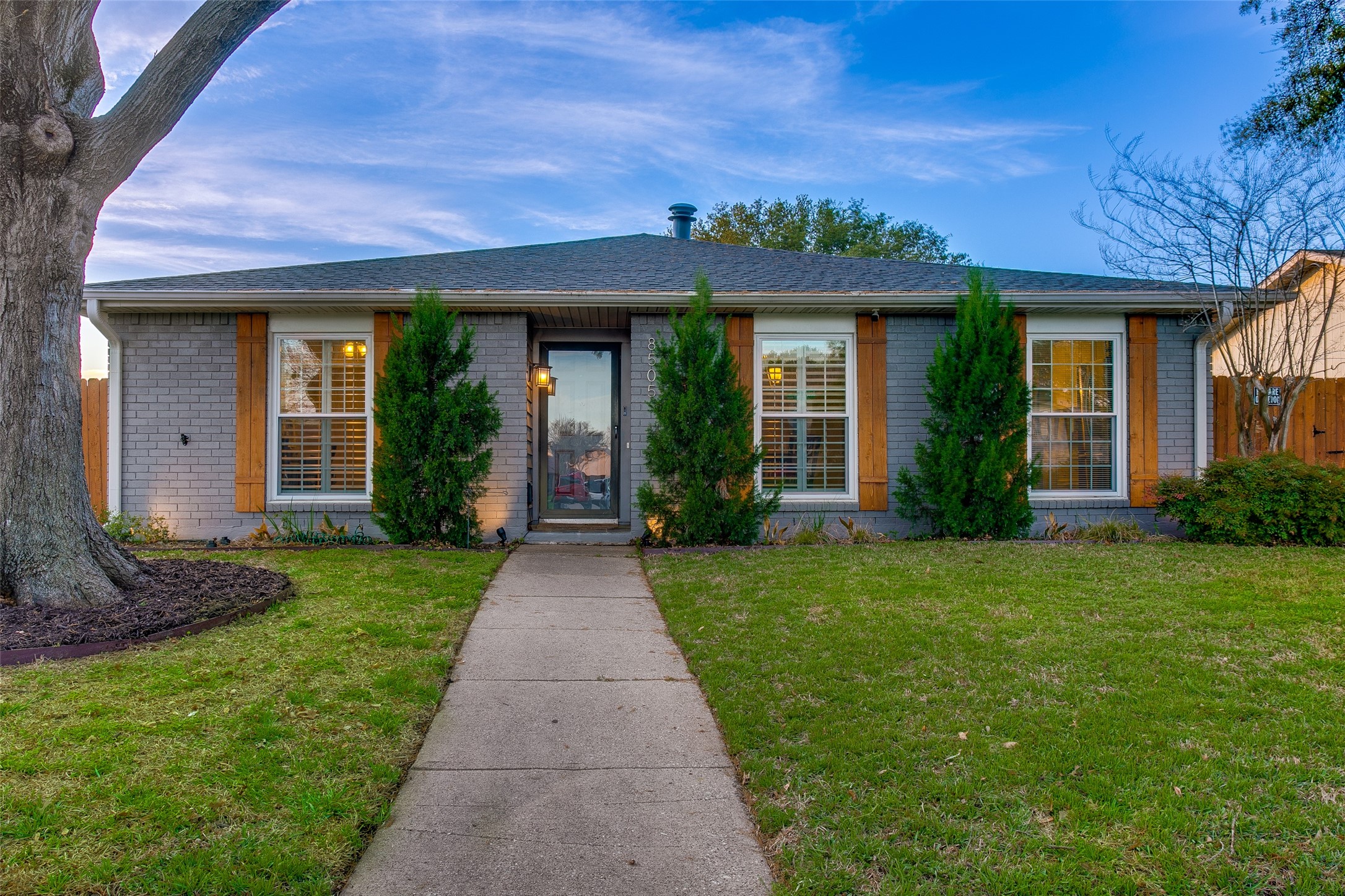 8505 Bellingham Drive Dallas TX 75228