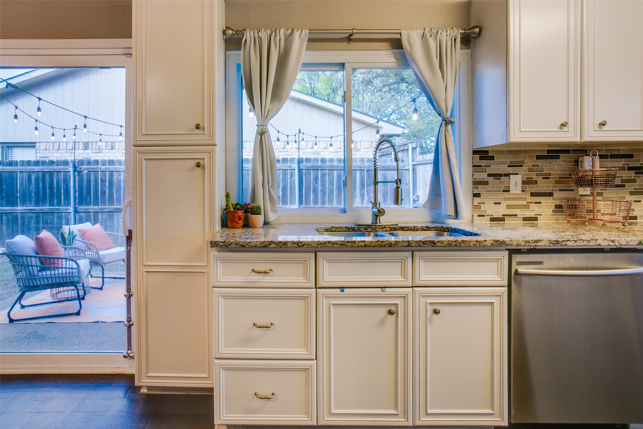 8505 Bellingham Drive Dallas TX 75228