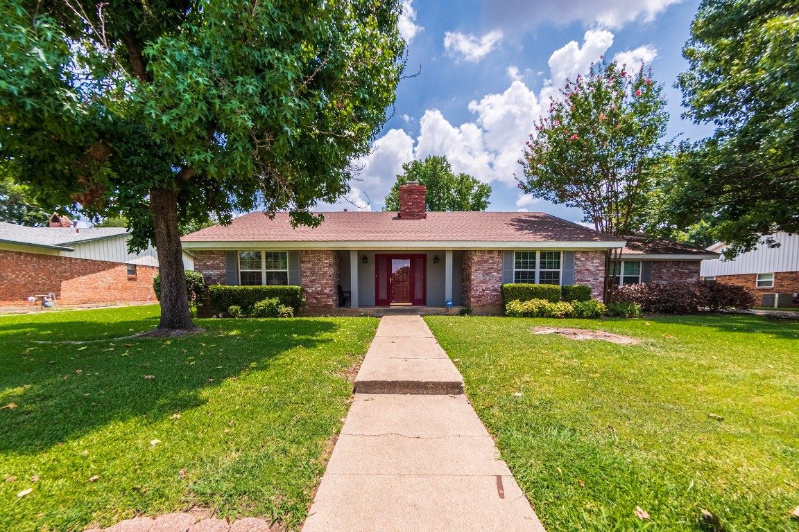 4608 Taos Drive Haltom City TX 76180