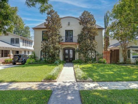 1221 Virginia Place Fort Worth TX 76107