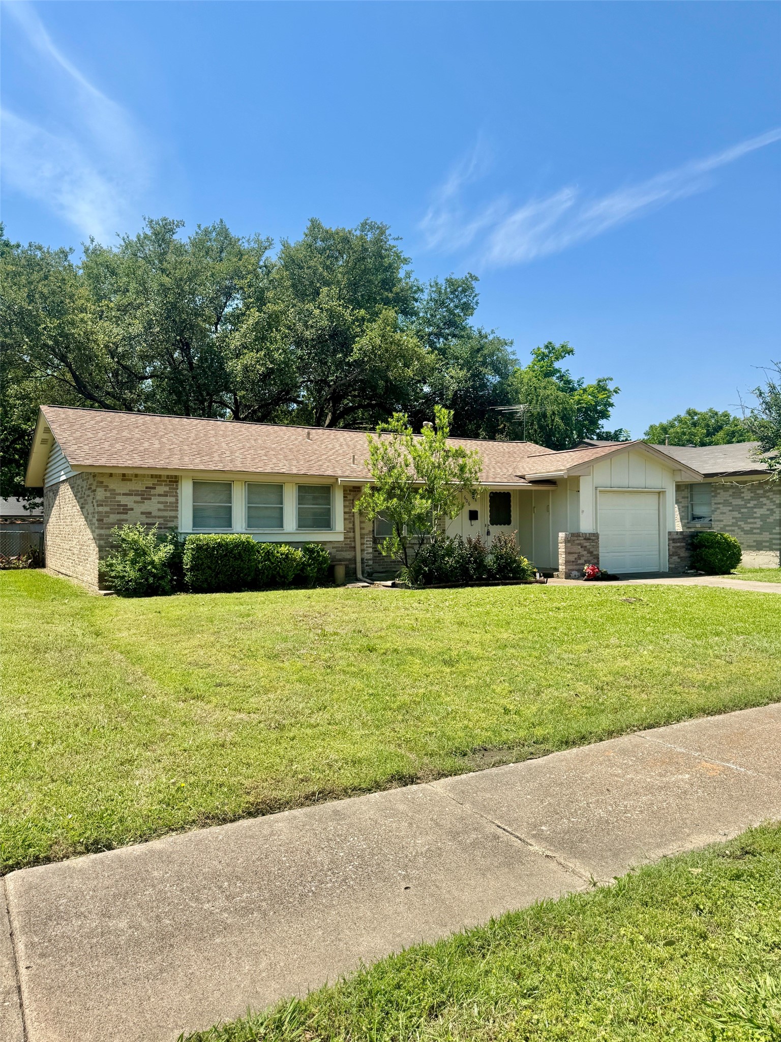 606 Sunset Drive Garland TX 75040