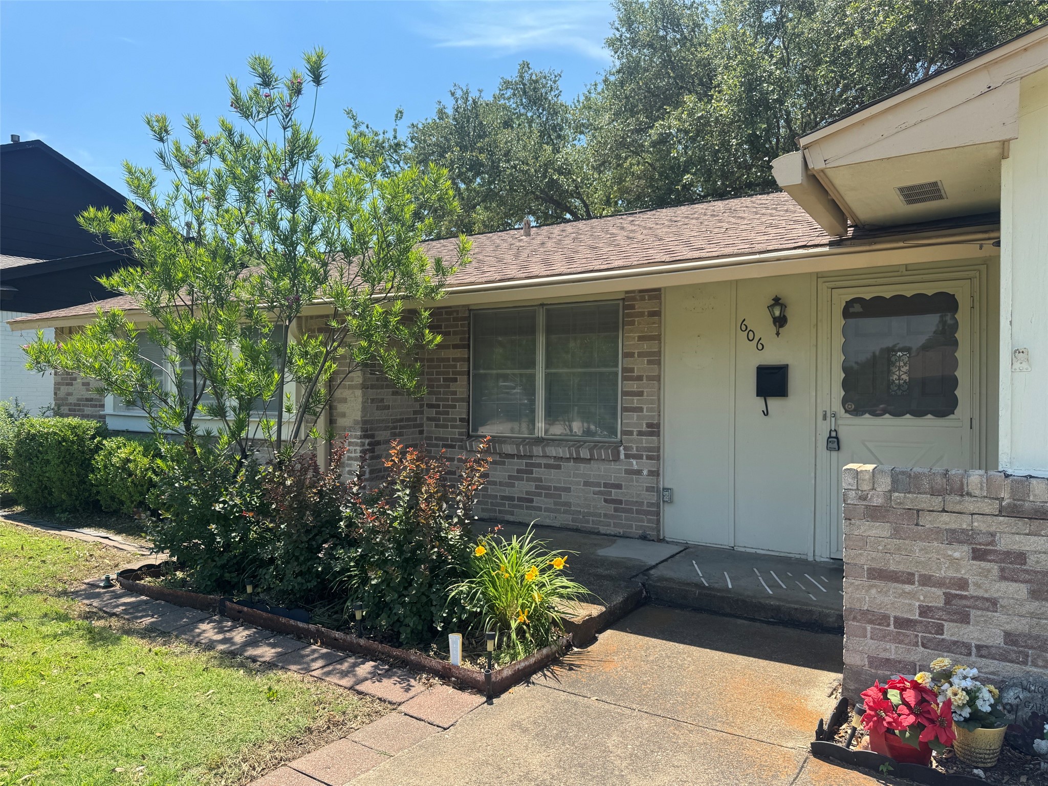 606 Sunset Drive Garland TX 75040