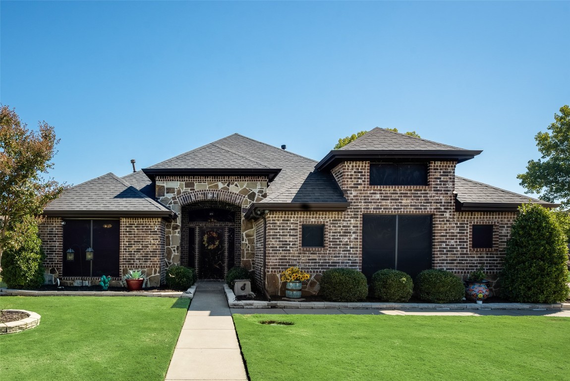 303 Nocona Drive Waxahachie TX 75165