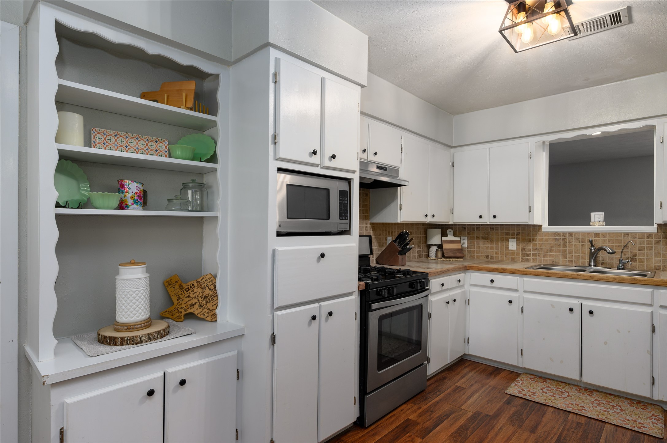 635 Rigsby Street Van Alstyne TX 75495