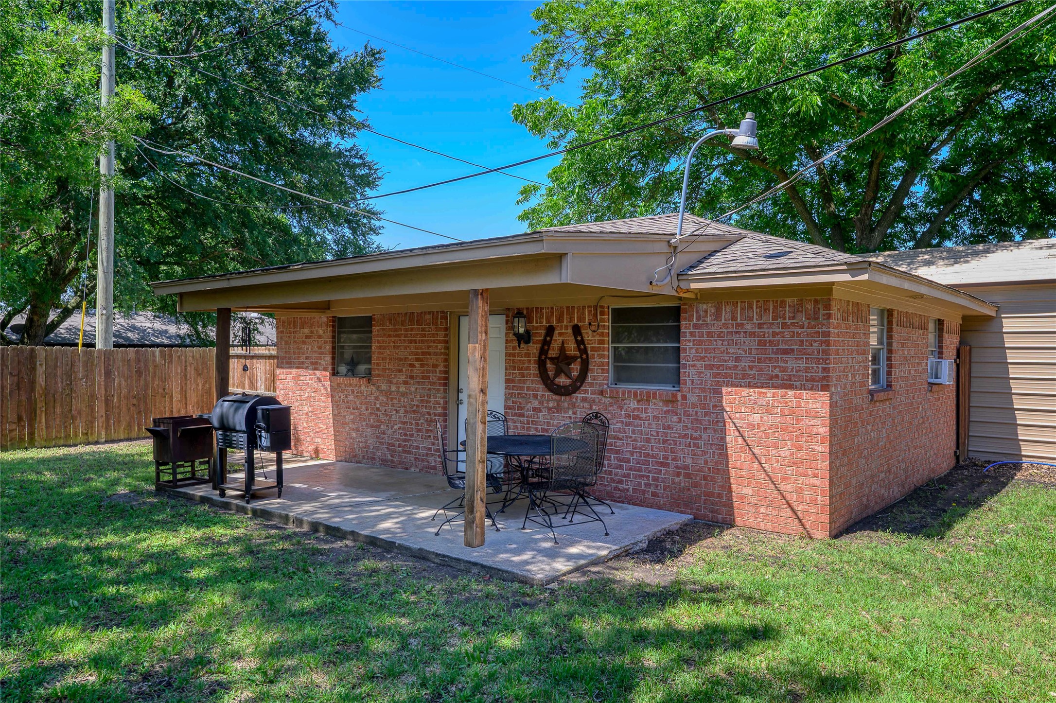 635 Rigsby Street Van Alstyne TX 75495