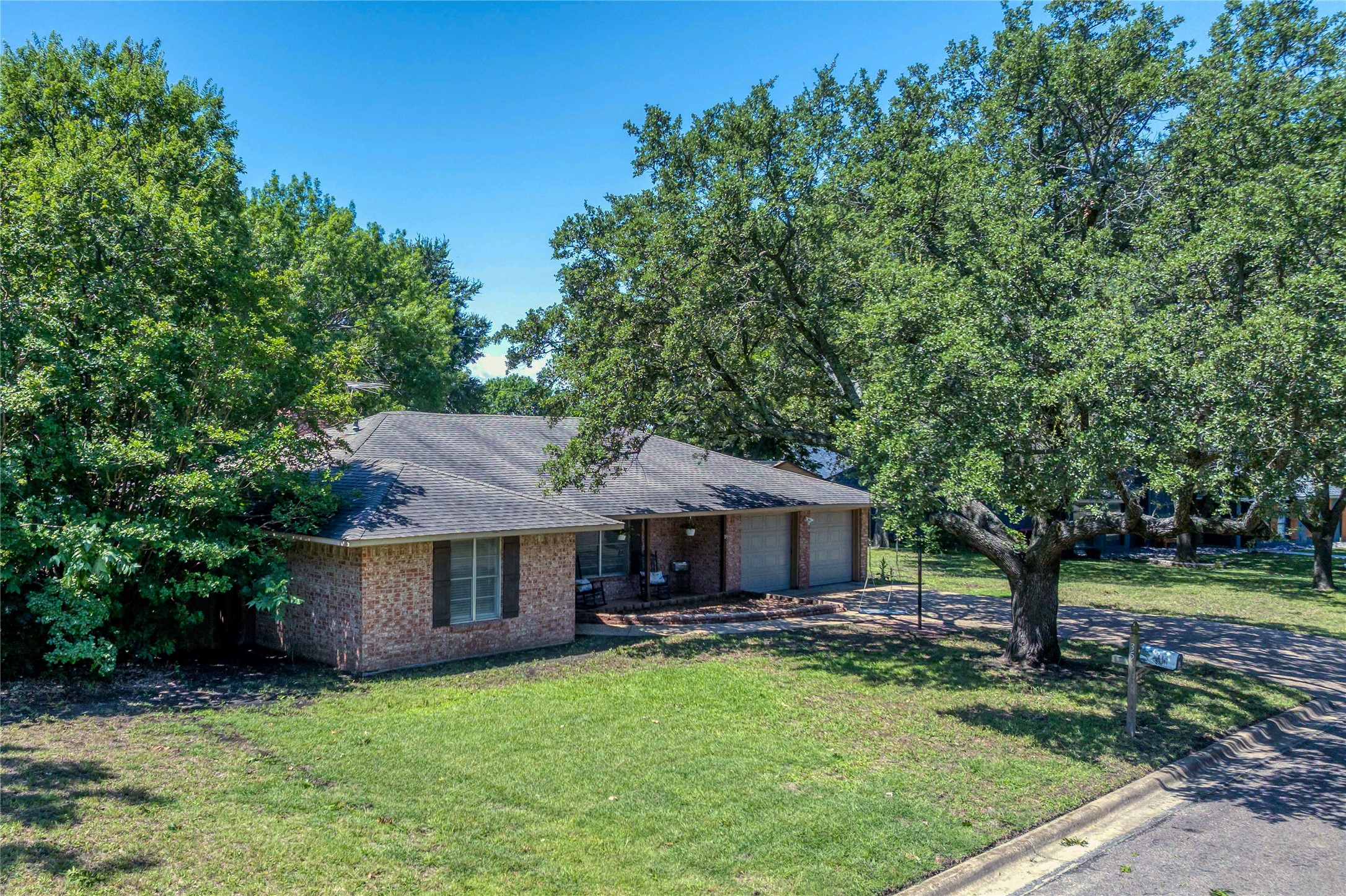 635 Rigsby Street Van Alstyne TX 75495