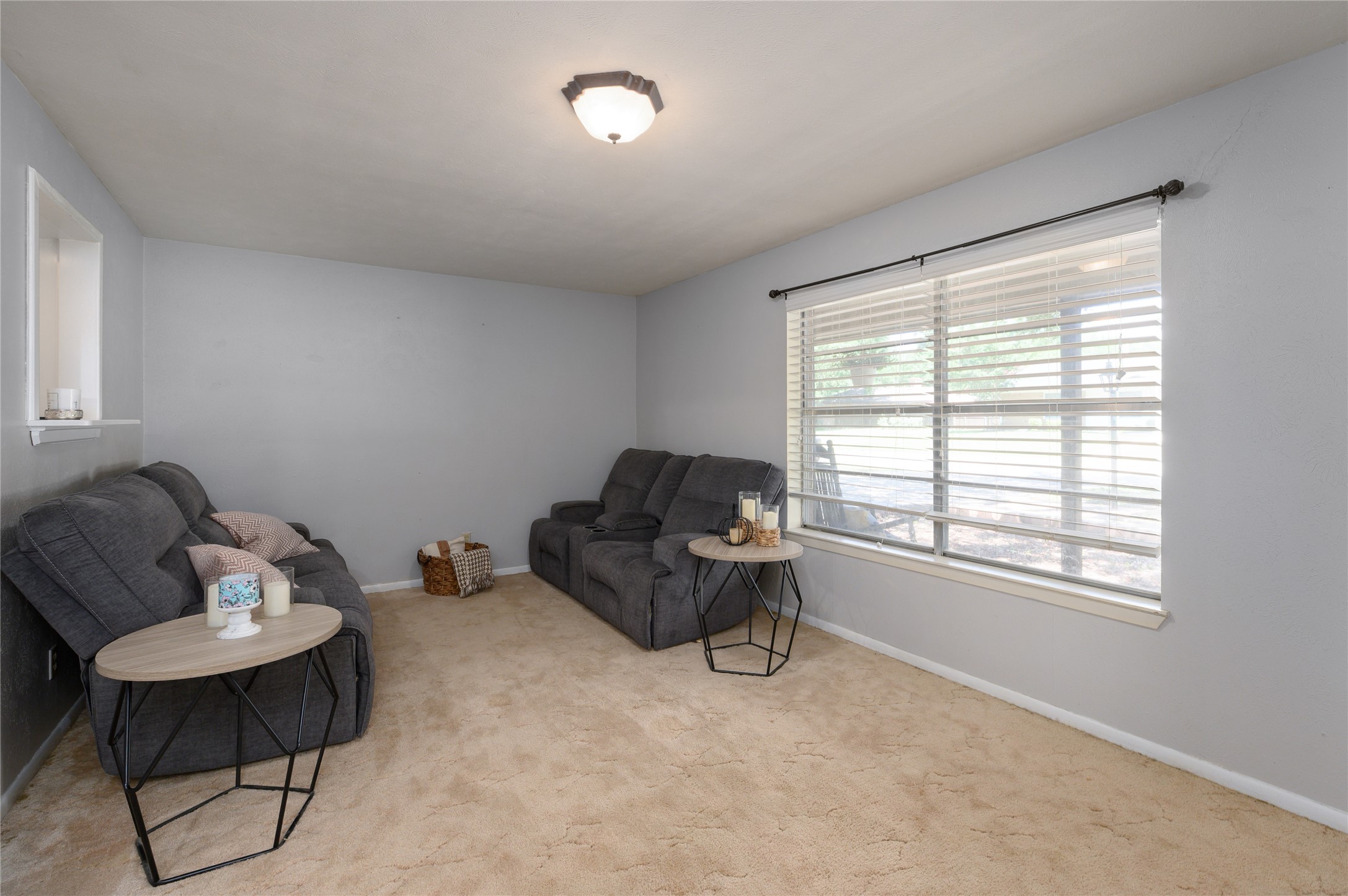 635 Rigsby Street Van Alstyne TX 75495