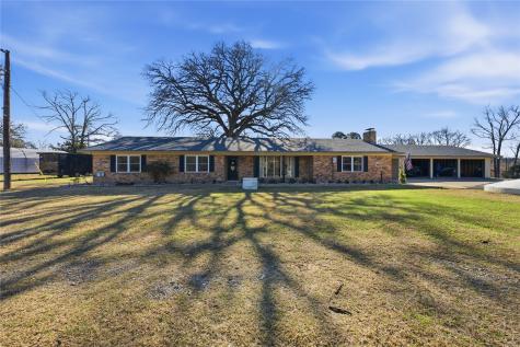 3662 Acr 359 Palestine TX 75803