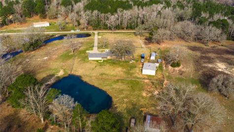 3662 Acr 359 Palestine TX 75803