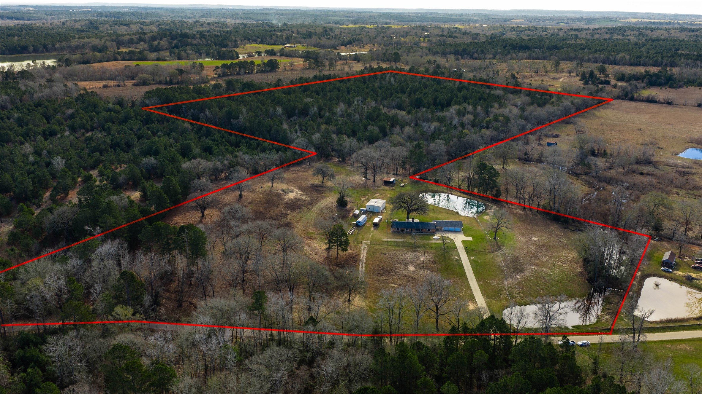 3662 Acr 359 Palestine TX 75803