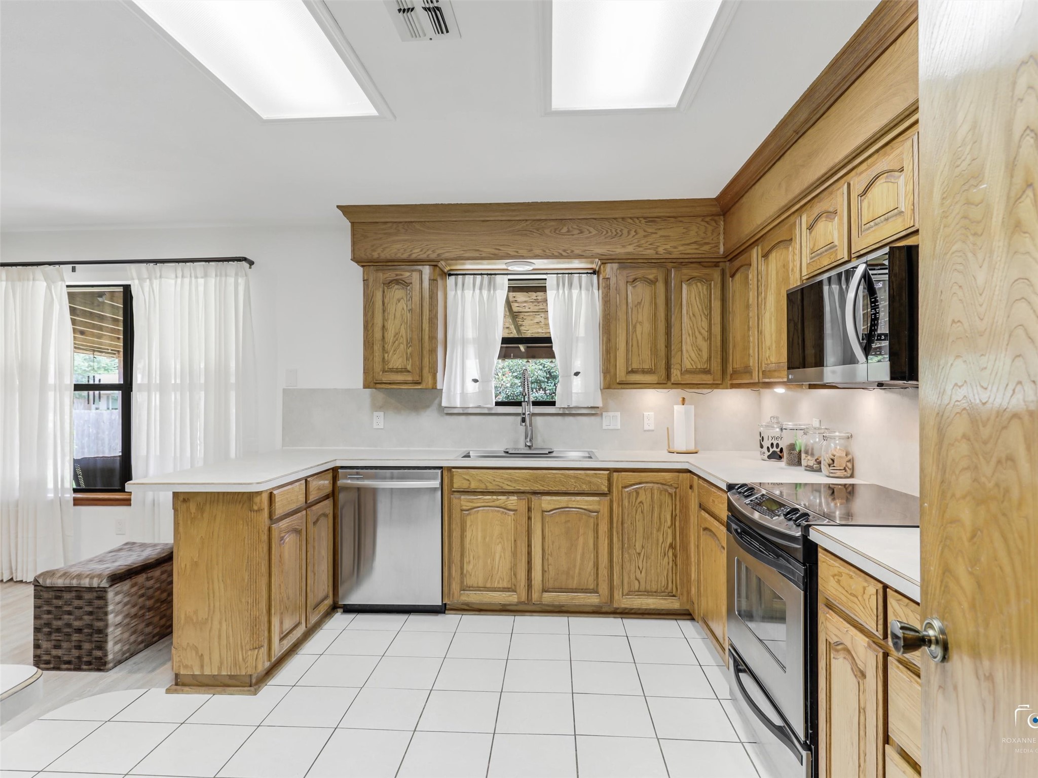 1432 Country Meadows Drive Bedford TX 76021