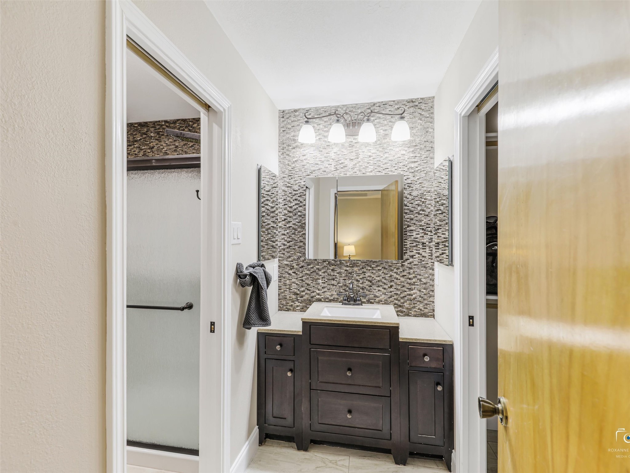 1432 Country Meadows Drive Bedford TX 76021
