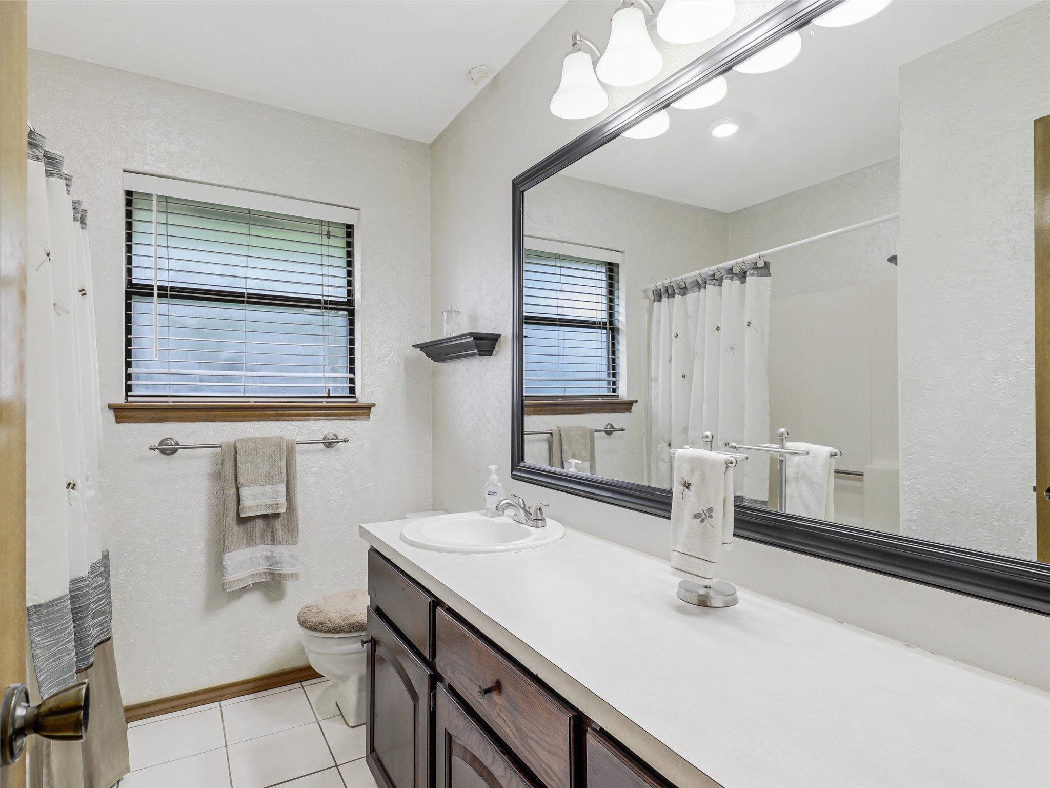 1432 Country Meadows Drive Bedford TX 76021
