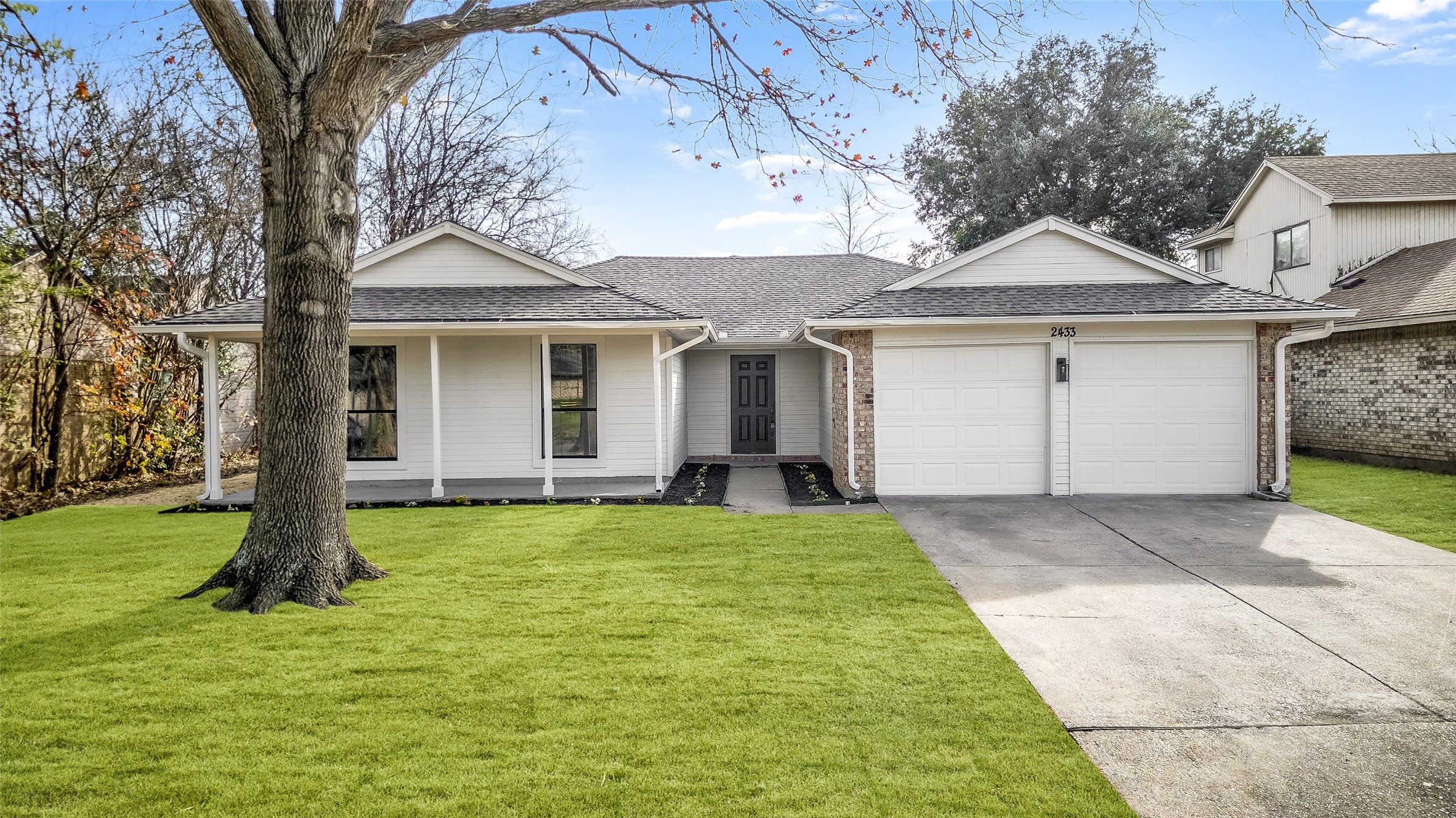 2433 Mckensie Lane Grand Prairie TX 75052