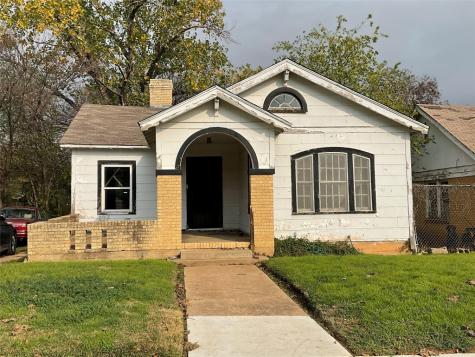 1017 Marion Avenue Fort Worth TX 76104