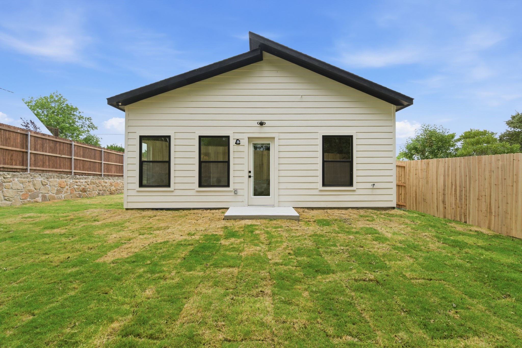 2703 Brazos River Drive Granbury TX 76048