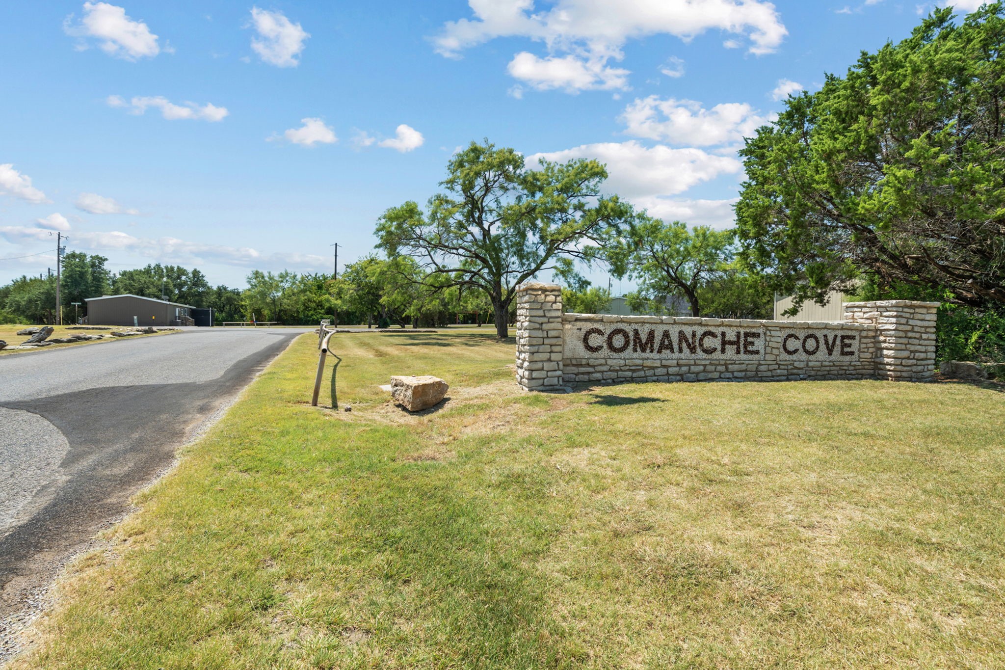 2703 Brazos River Drive Granbury TX 76048