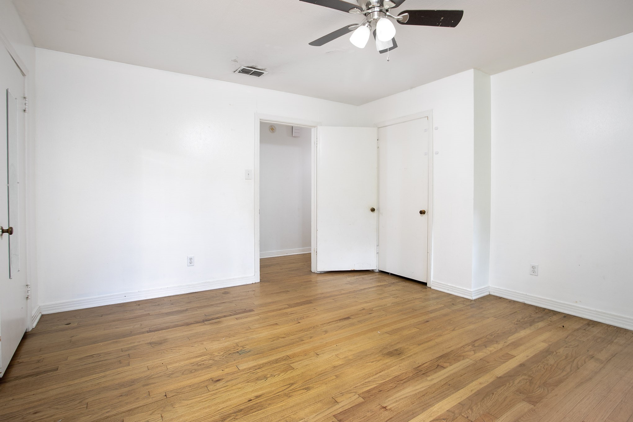 2414 S Martin Street Kilgore TX 75662