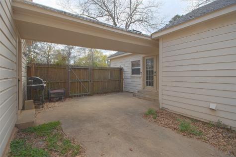 2414 S Martin Street Kilgore TX 75662