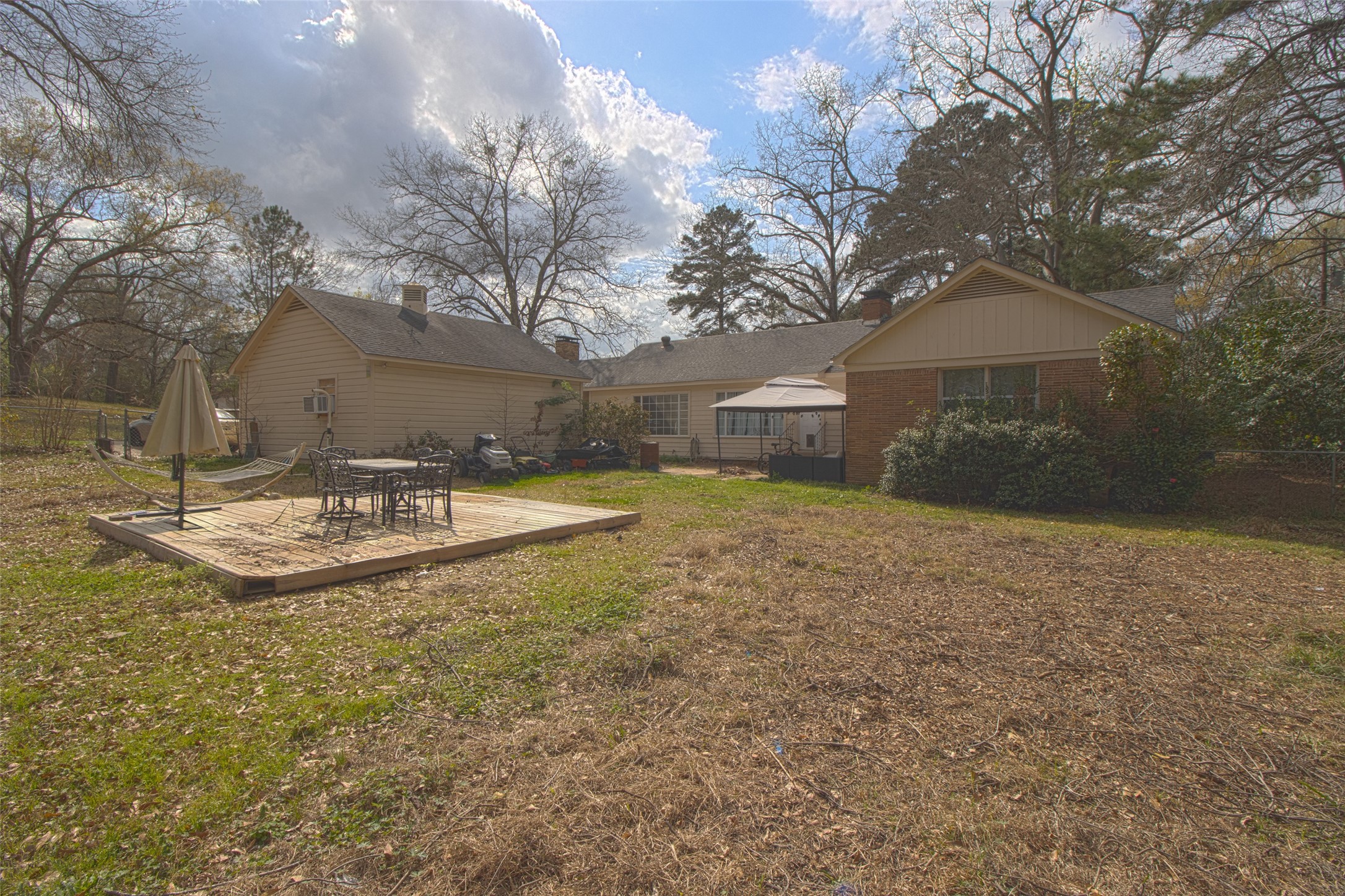 2414 S Martin Street Kilgore TX 75662