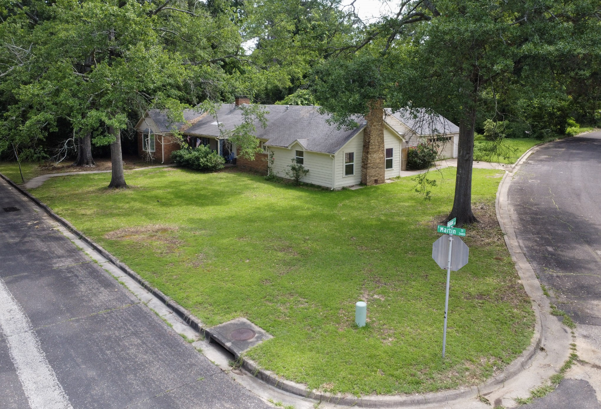 2414 S Martin Street Kilgore TX 75662