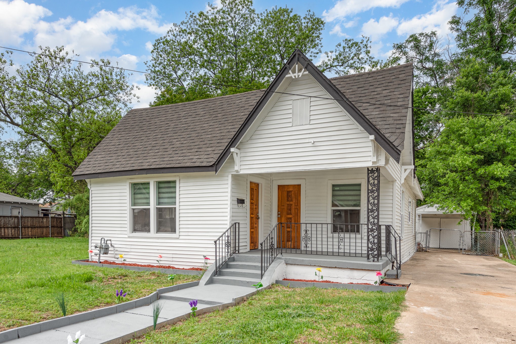 2235 Garden Drive Dallas TX 75215