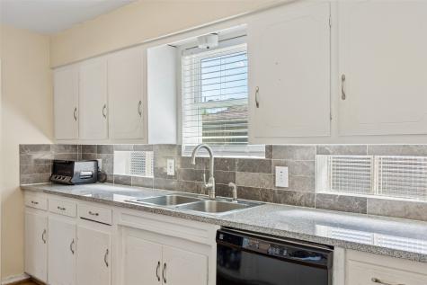 8049 Woodhue Road Dallas TX 75228