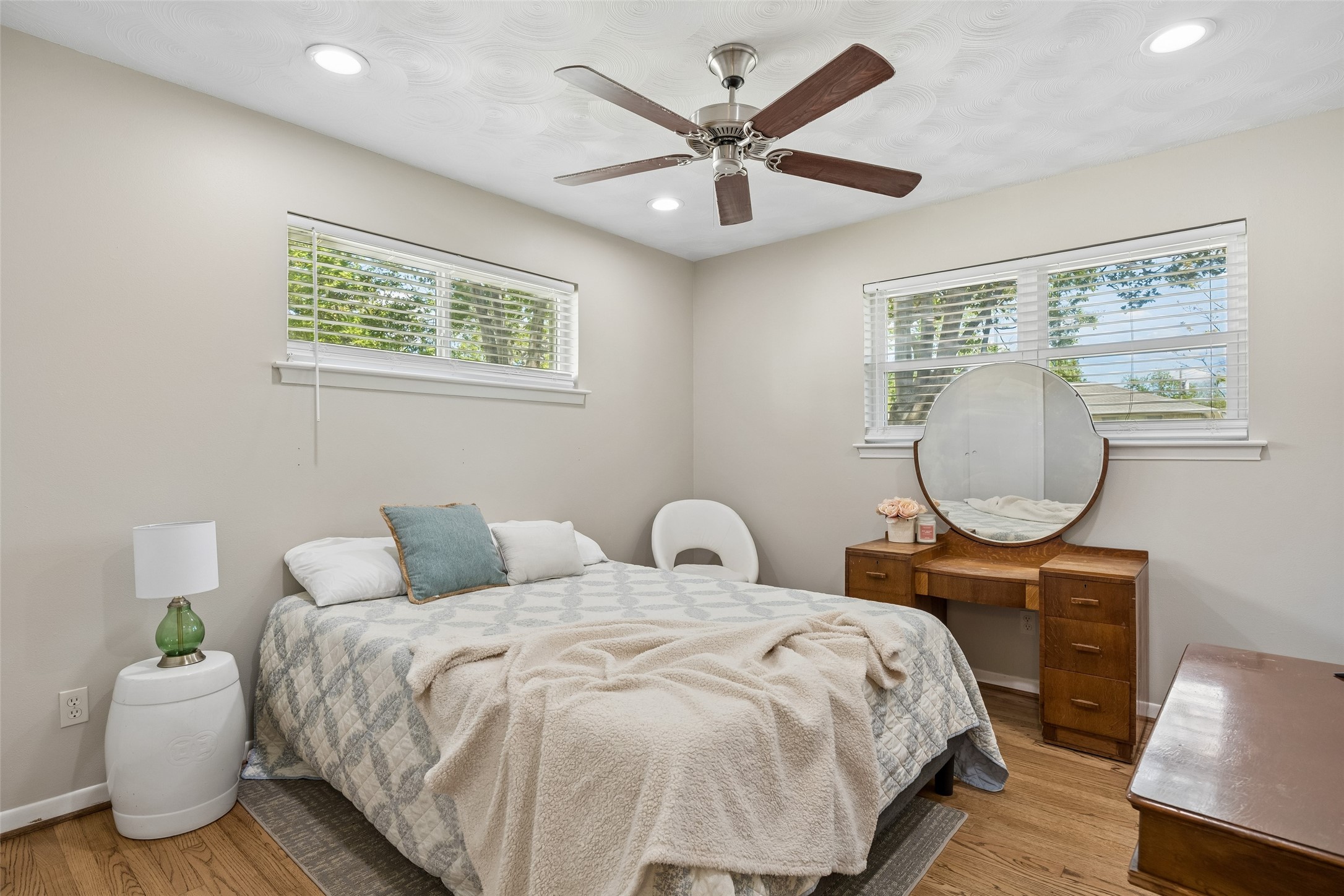 8049 Woodhue Road Dallas TX 75228