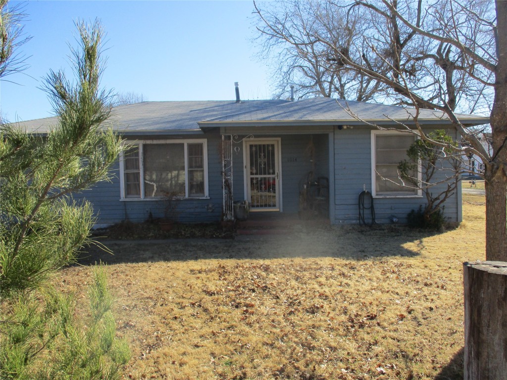 1014 S Bassett Street Eastland TX 76448