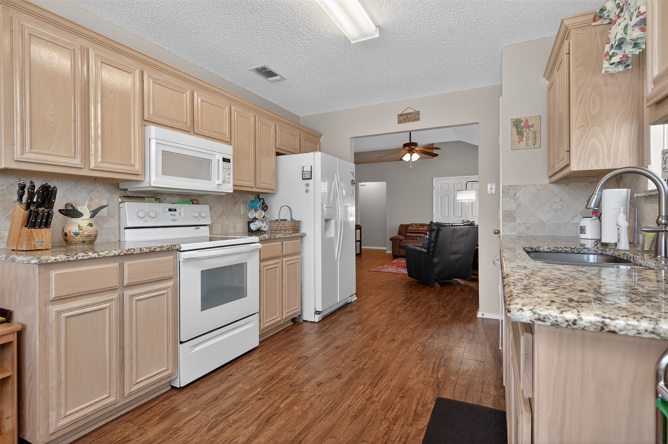 5700 Alicante Drive Arlington TX 76017