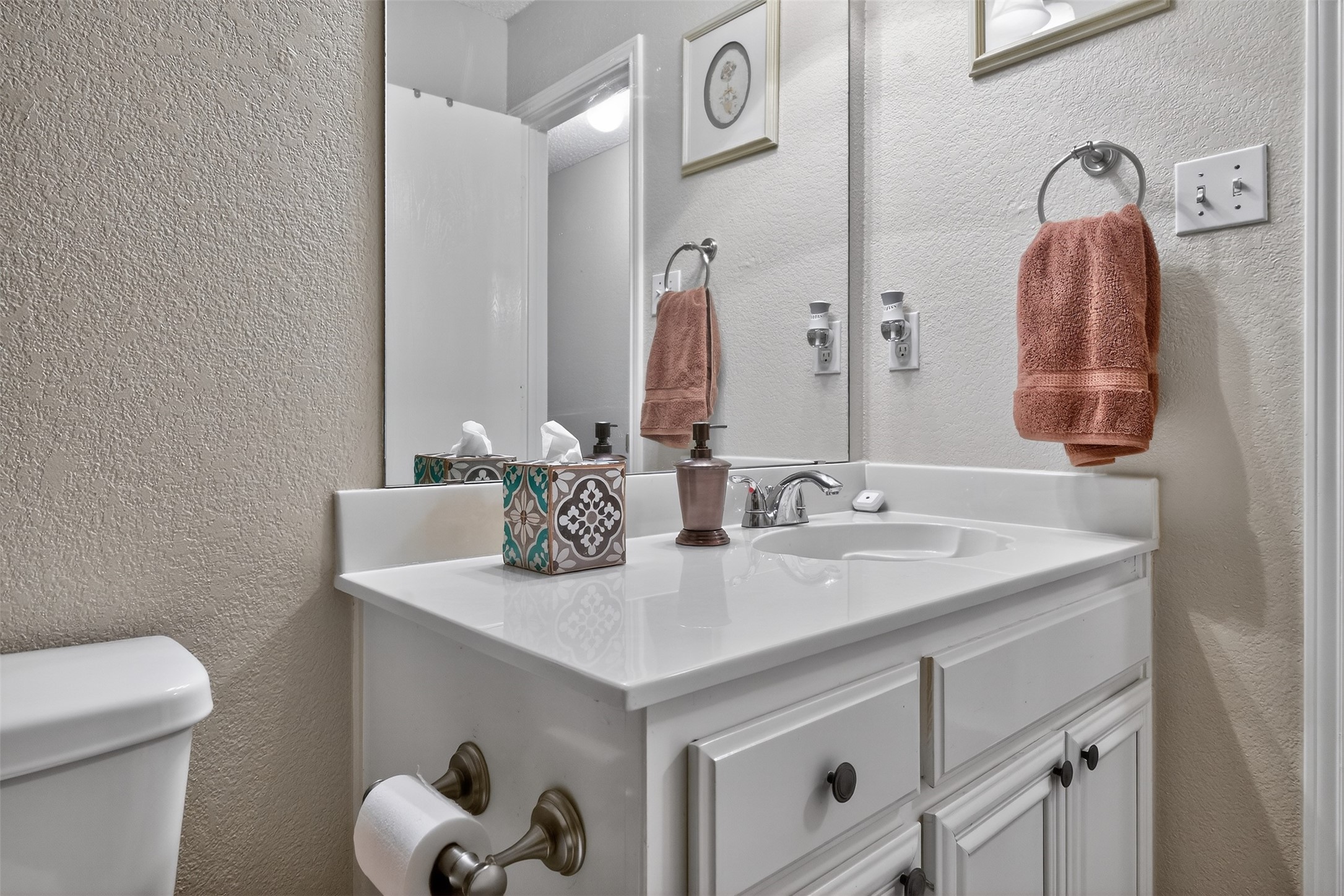 5700 Alicante Drive Arlington TX 76017