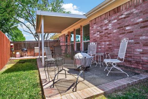 5700 Alicante Drive Arlington TX 76017